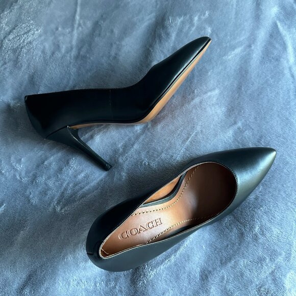 Coach Heels Size 6.5 - Picture 3 of 4